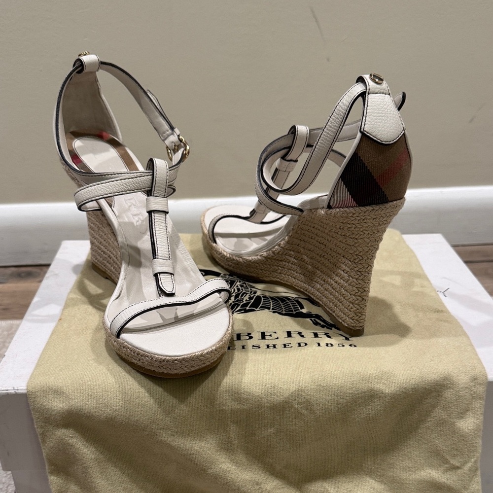 Burberry White and Tan Wedge Sandals